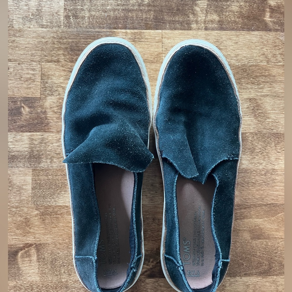 Tom’s women’s sneakers